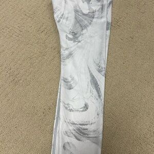 ALO Yoga Gray Patterned Leggings